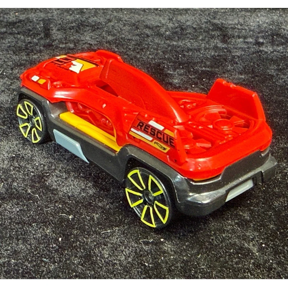 Hot Wheels-Drone Duty Rescue & Batman Arkham Knight Batmobile Camo Diecast Lot